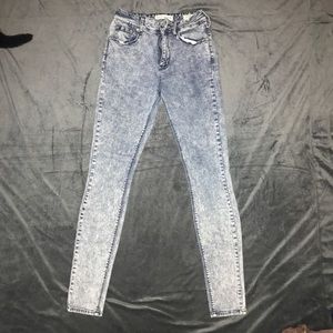 Acid wash high rise jeggings